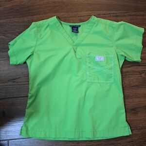 Blue Sky Bright Green V-Neck Tee